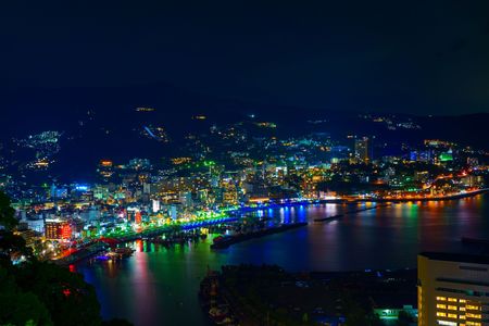 夜の熱海