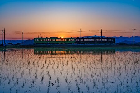 近江鉄道と夕陽