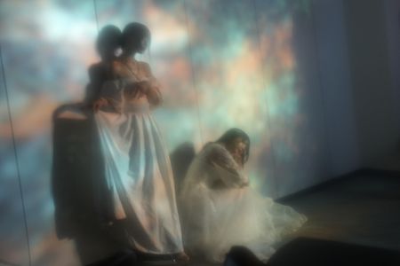 モニター中の二人　リフレクション