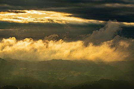 なにかが降臨するとき