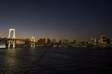 夕暮け空の東京