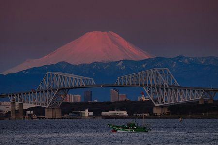 都会の赤富士