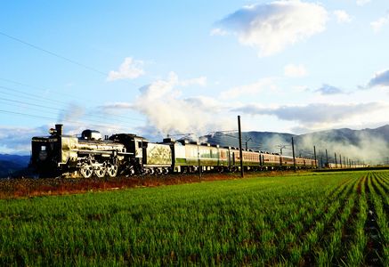 貨物とすれ違い