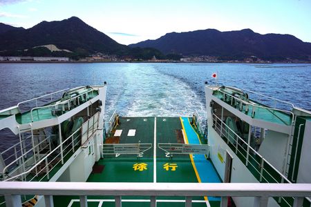 初秋の島へ ~ 航跡 ~