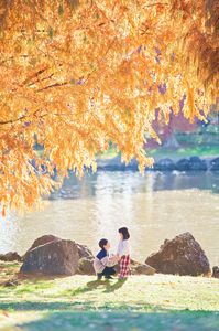 妹をなだめる兄