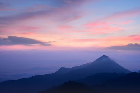 天の波緩やかに