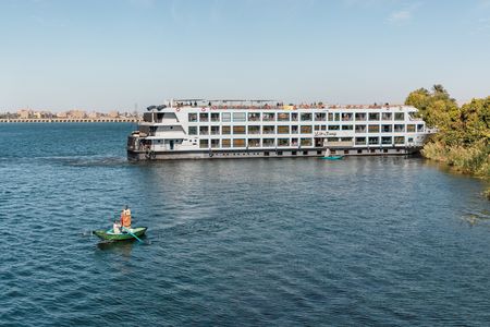 小舟のタオル売り