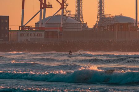 仙台新港の夜明け