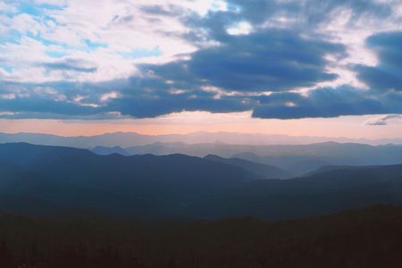 色づき、夕焼けへ