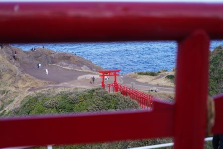 元乃隅神社から海を覗く