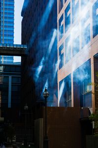 真冬のオフィス街で