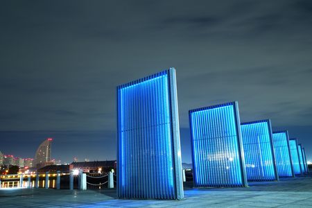 ﾓﾆｭﾒﾝﾄとみなとみらい