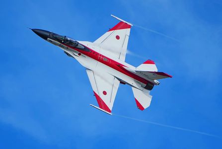 F-2A 初号機　機動飛行