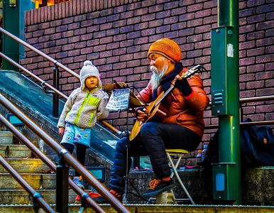 街角ミュージシャンと