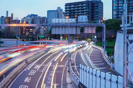 夜を駆ける者たち