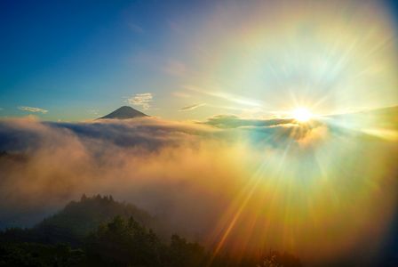 富士山大雲海と日の出