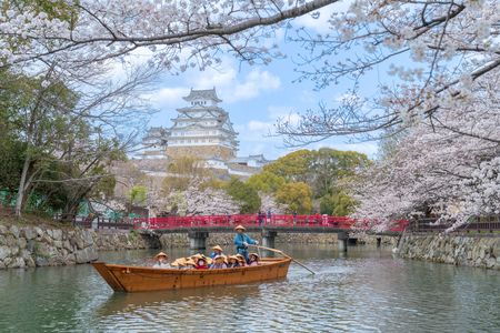 春の姫路城