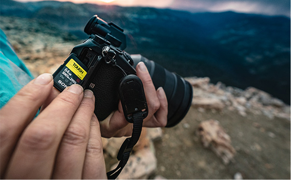 SDXC/SDHC UHS-IIメモリーカード SF-Gシリーズ タフ仕様 + α7シリ-ズ