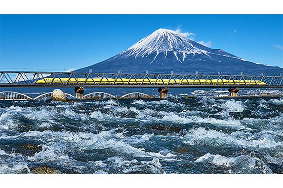 『富士山とドクター・イエロー
』"や"さん