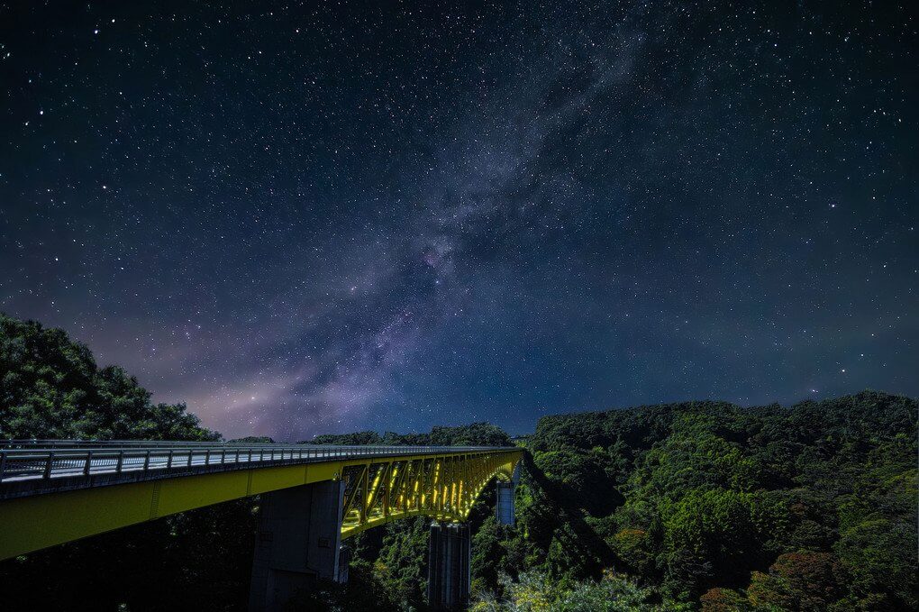 『天飛ぶ星たち』好山病さん