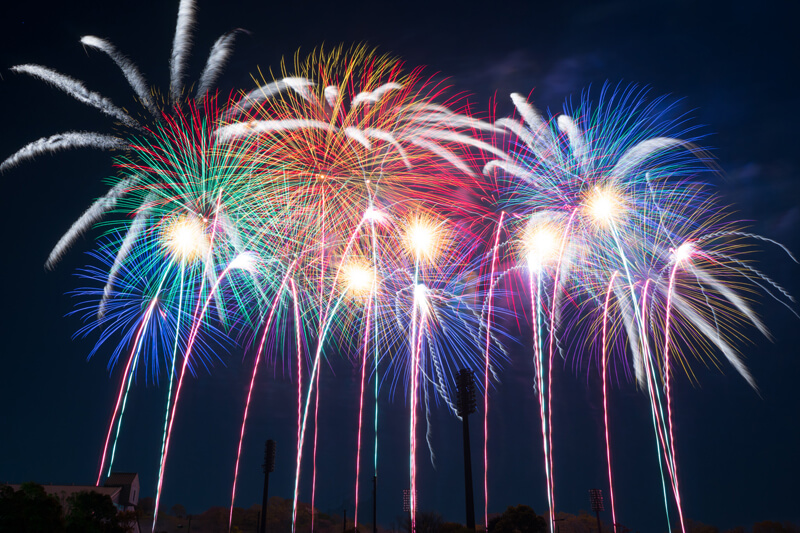 花火大会の彩りを撮る
