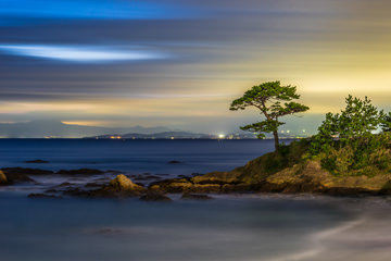 「夕刻から漆黒へ」 あつしさん