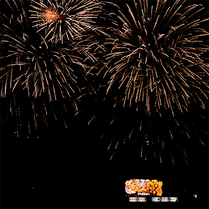 海上ねぶたと打ち上げ花火