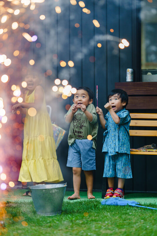 【最優秀賞】「はじめての噴射花火」 もももさん